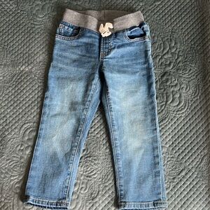 Gap slim jeans. Toddler boy, size 3. Excellent condition, like new.